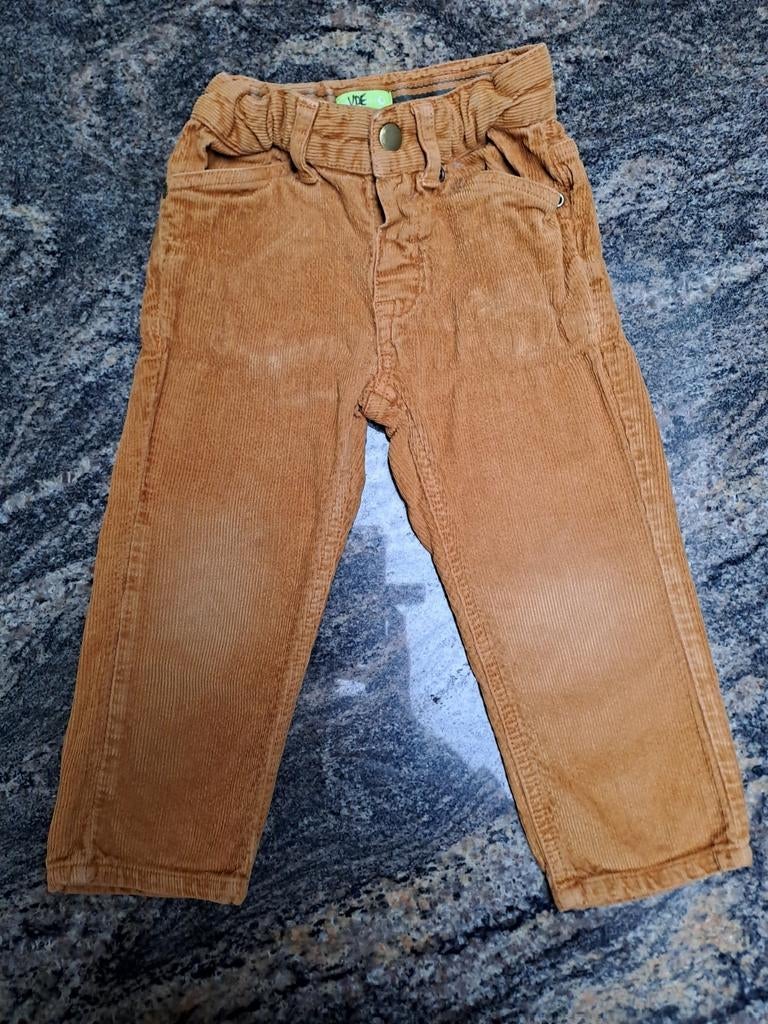 Mt 92 Bruine ribfluwelen broek, Kinderen en Baby's, Broek, Gebruikt, Lily Balou, Ophalen of Verzenden