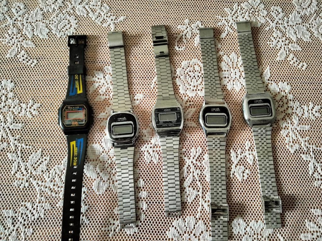 Montres LCD des années 70-80, Enlèvement ou Envoi, Comme neuf