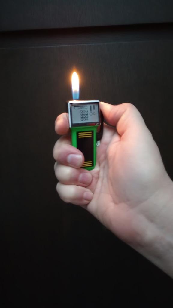Station-service : briquet, Enlèvement ou Envoi, Utilisé, Briquet
