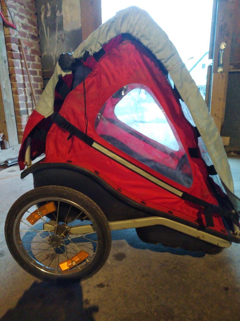 Remorque vélo deux enfants ou chien/bagages, Enlèvement, Utilisé, Pliable