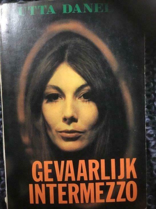 Gevaarlijk intermezzo/Utta  Danella, Boeken, Romans, Gelezen, Ophalen of Verzenden