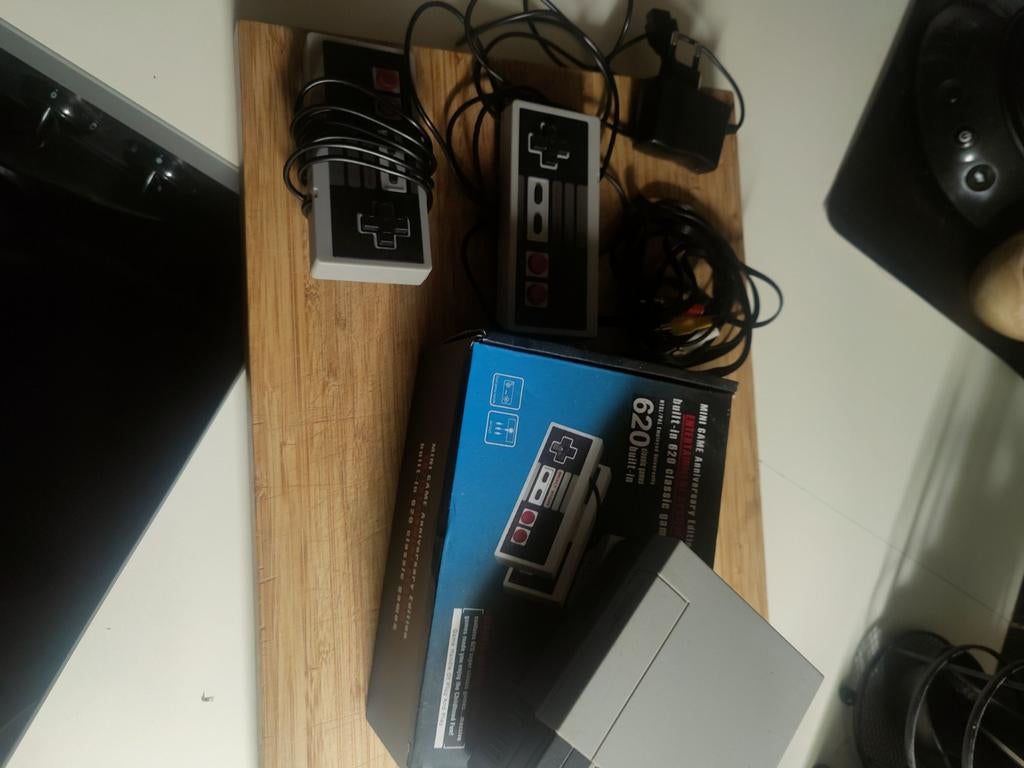 mini NES, Enlèvement, Neuf