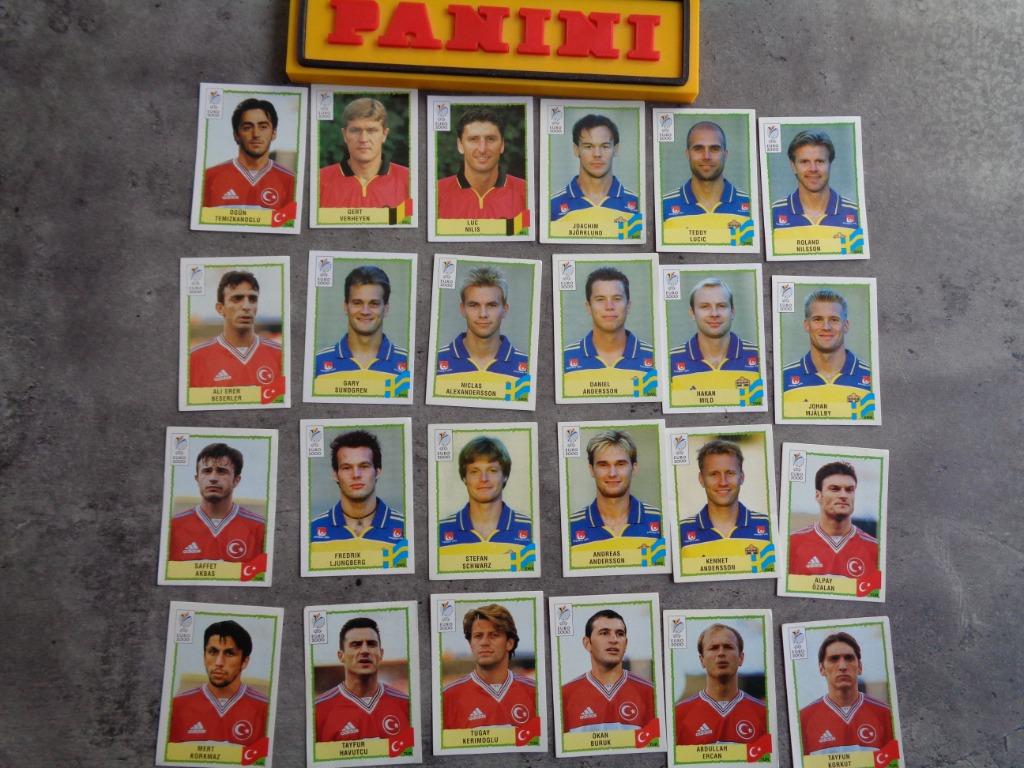 Autocollants de football PANINI Championnat d'Europe EURO 20, Envoi