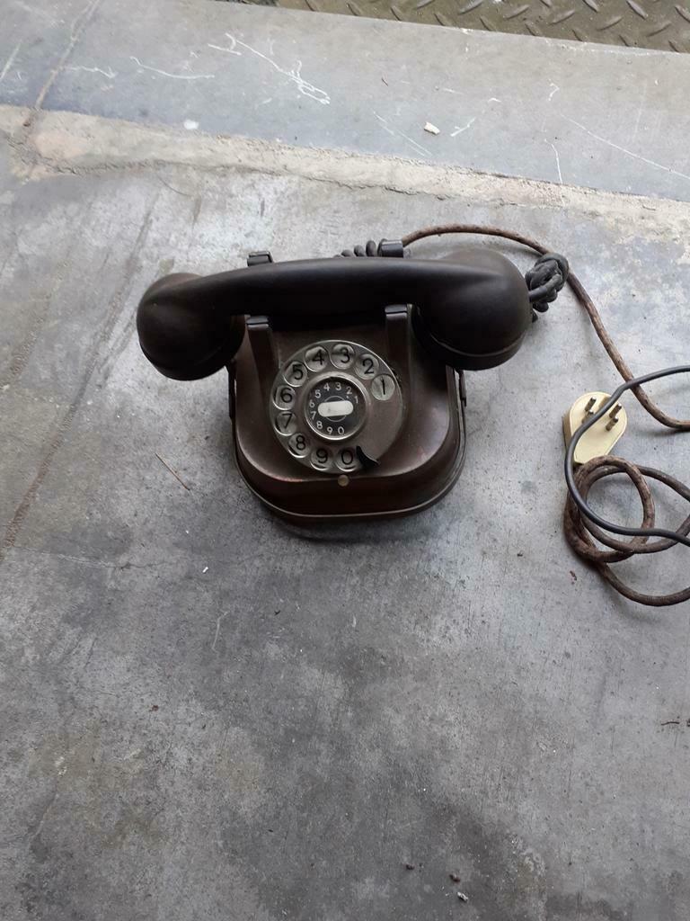 2 koperen telefoons, Telecommunicatie, Vaste telefoons | Niet Draadloos, Ophalen, Gebruikt, Met draaischijf