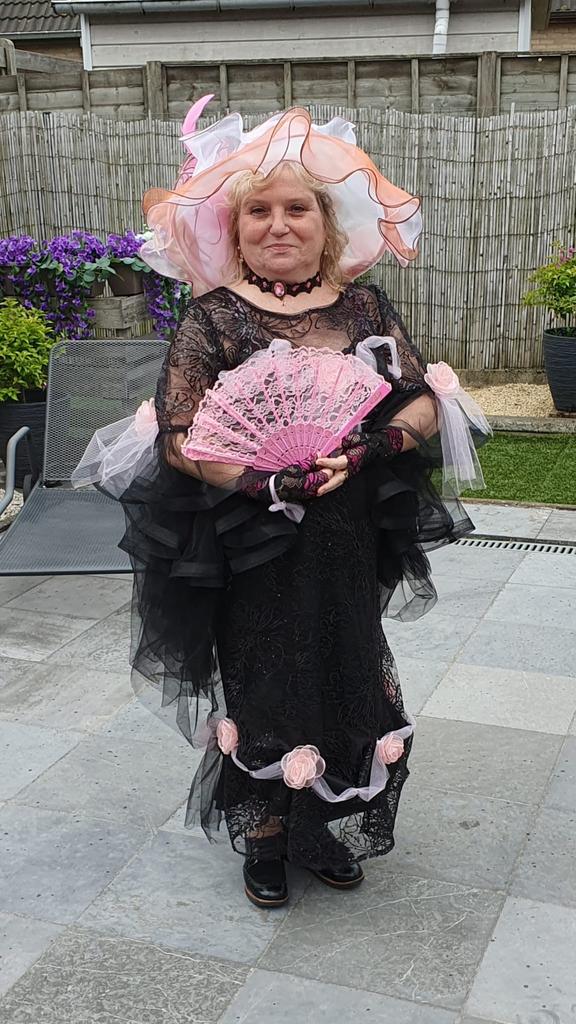 Robe de carnaval et tous les accessoires (sauf femme), Enlèvement, Comme neuf, Taille 46/48 (XL) ou plus grande, Vêtements