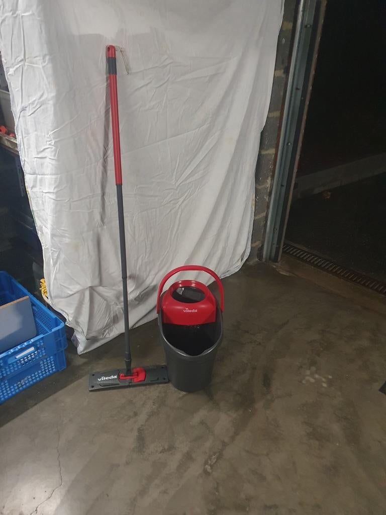 Mop Vileda, Enlèvement
