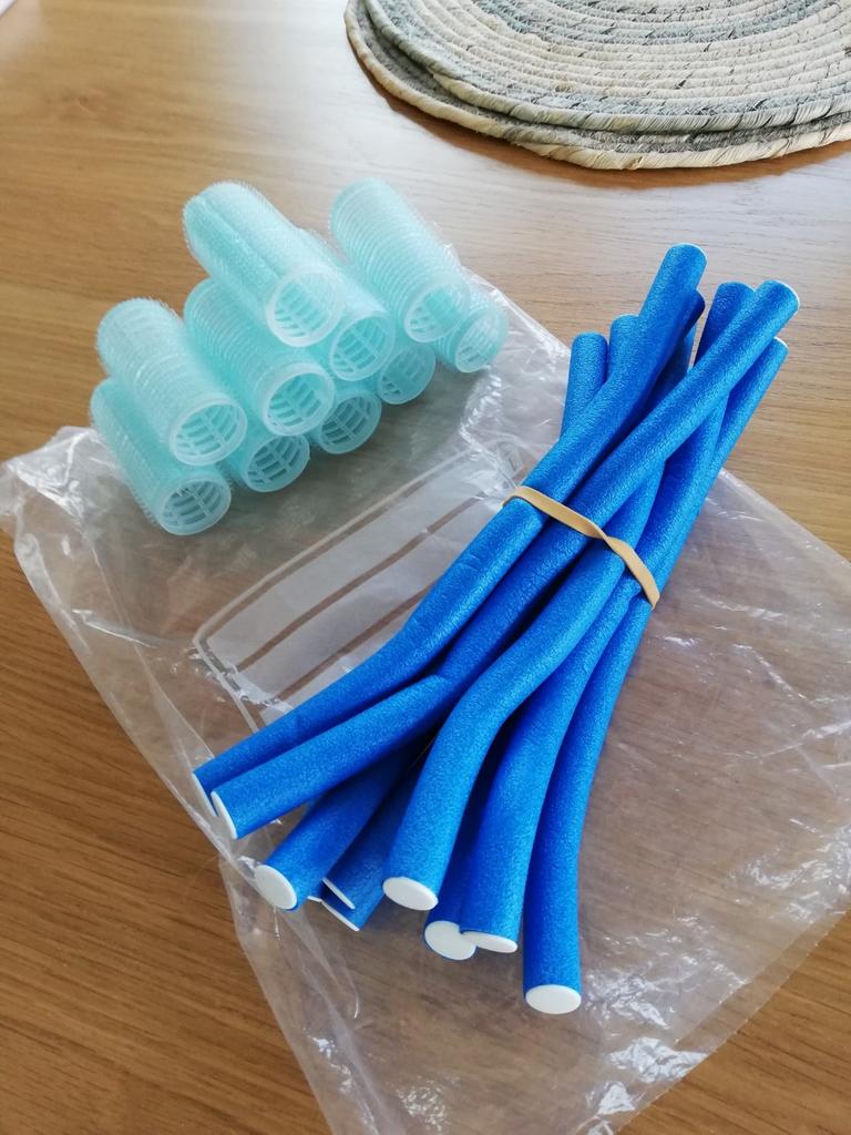 10 rouleaux et 10 tubes flexibles, Enlèvement ou Envoi, Comme neuf