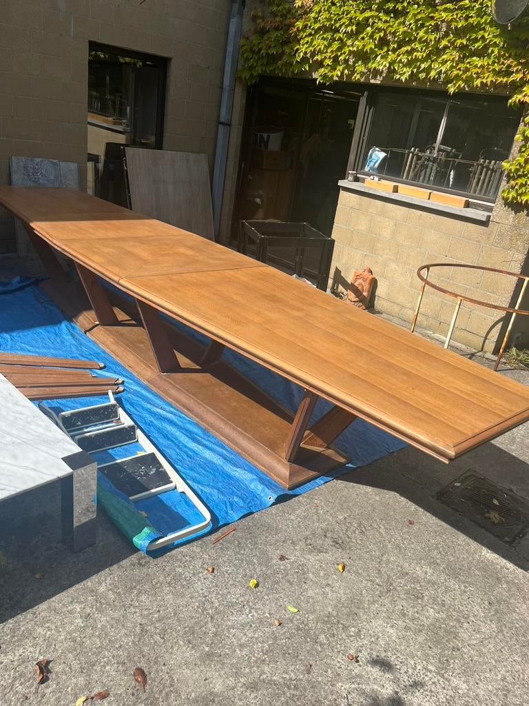 Table Artdeco de 5 mètres de long, Enlèvement
