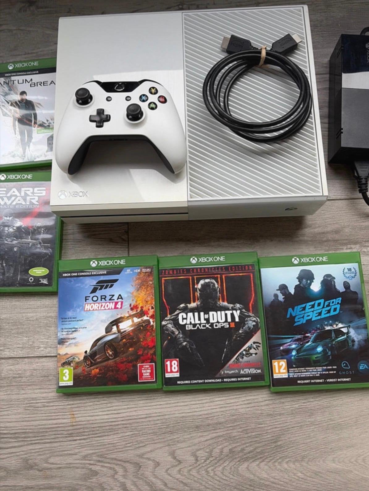 Xbox one met 5 games en contoler, Games en Spelcomputers, Ophalen, Zo goed als nieuw, Xbox One
