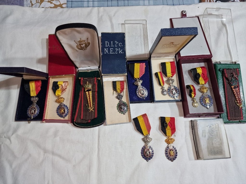 Lot van 13 Belgische medailles, Ophalen of Verzenden, Overige materialen