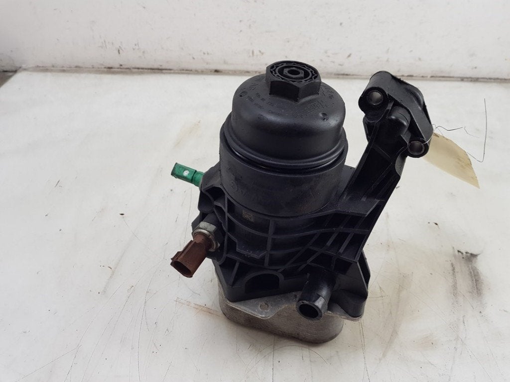 OLIEFILTERHUIS Volkswagen Caddy IV (01-2015/09-2020), Gebruikt, Volkswagen