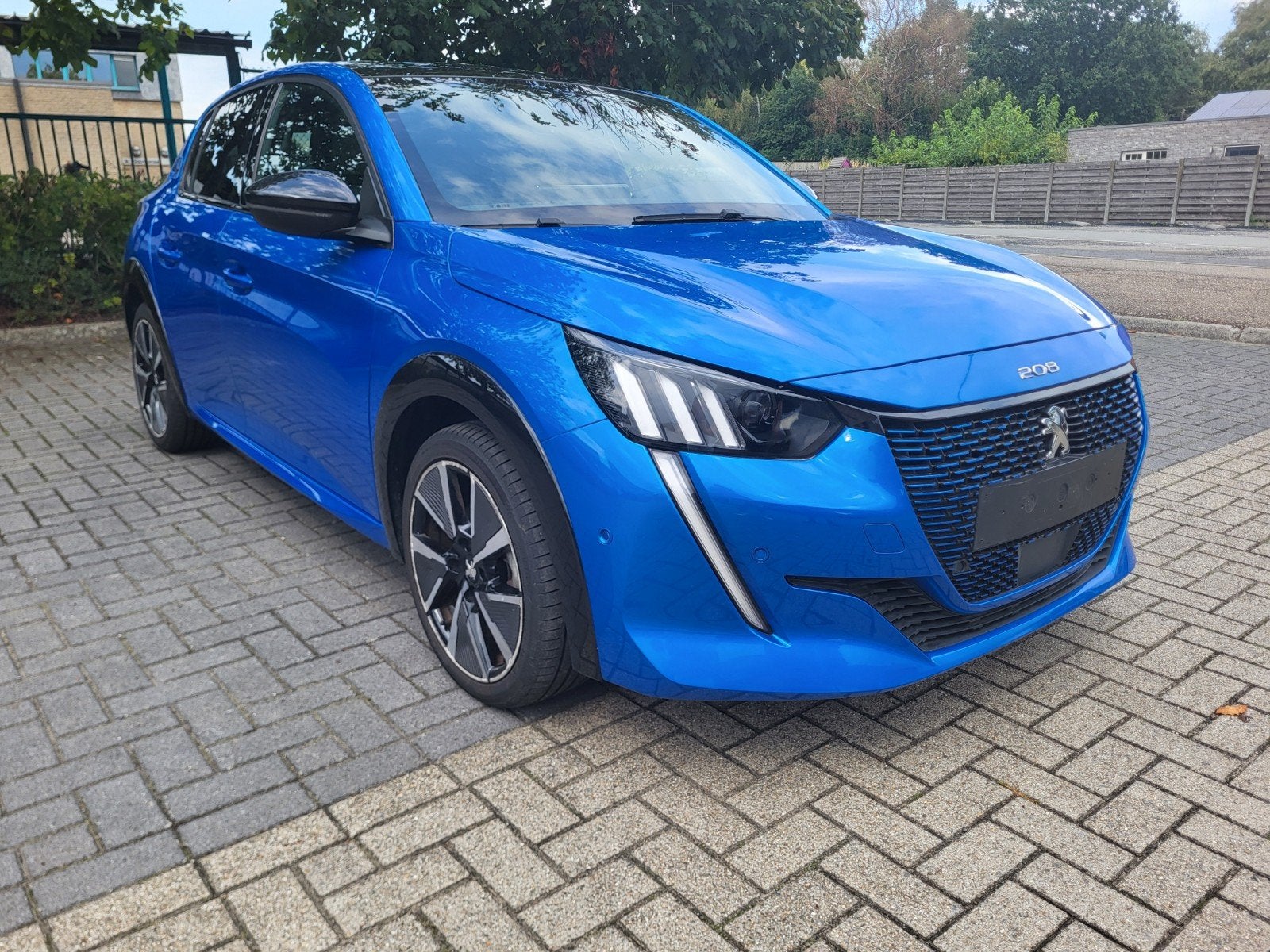 E-208 GT te koop, Auto's, Peugeot, Automaat, Euro 6, Blauw, Elektrisch