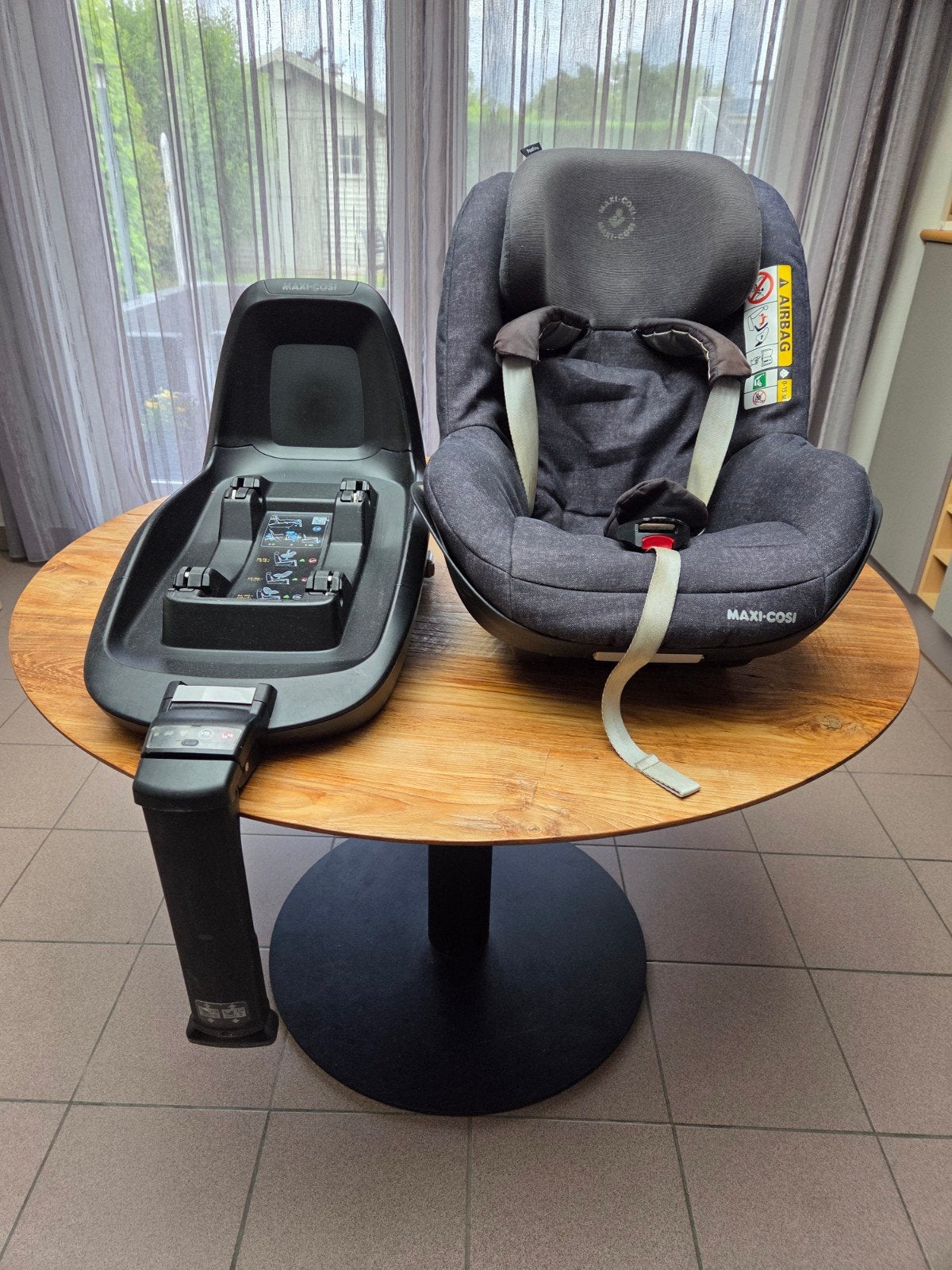 Maxi-Cosi 2way fix + Maxi-Cosi autostoel Pearl Pro, Ophalen, Maxi-Cosi