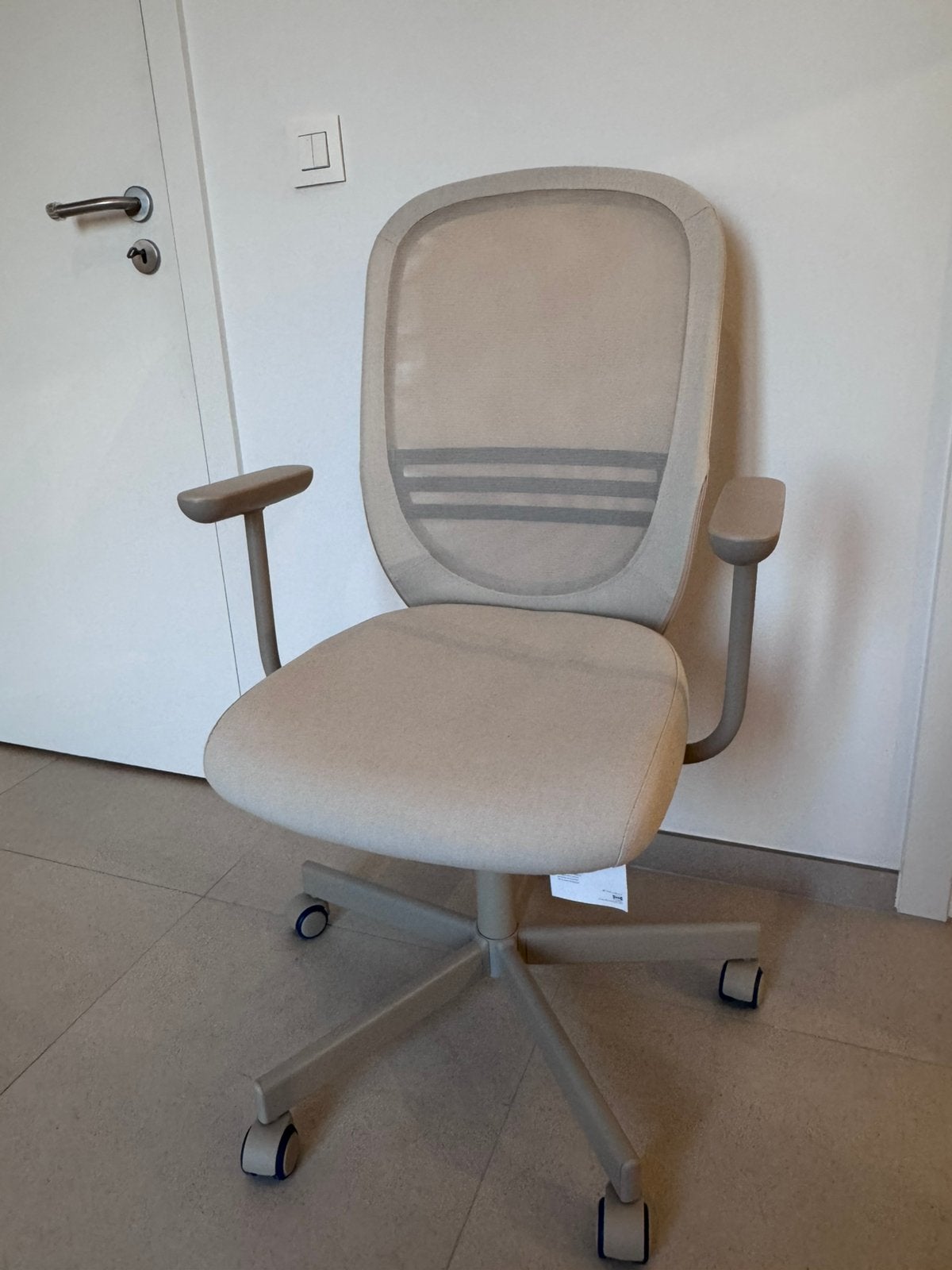 Bureaustoelen, Huis en Inrichting, Bureaustoelen, Ophalen, Zo goed als nieuw, Beige, Bureaustoel