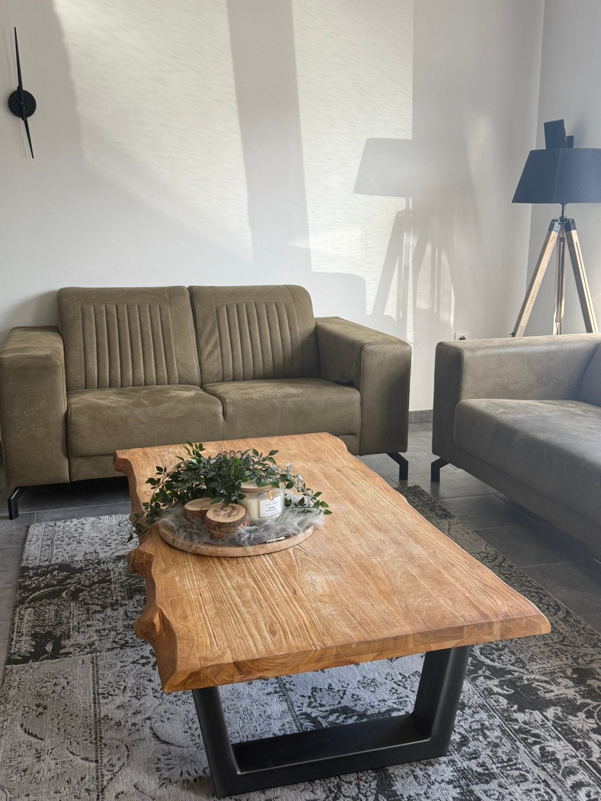 Eetkamertafel en salontafel teak met stalen poten, Ophalen, Zo goed als nieuw