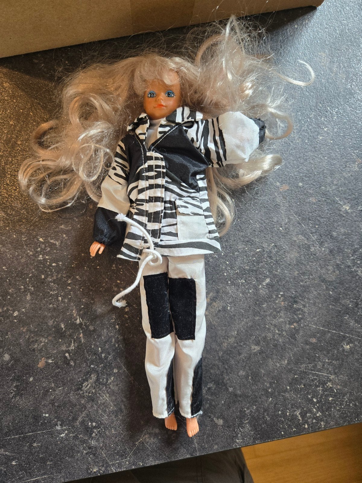 Barbie pop, Ophalen, Pop