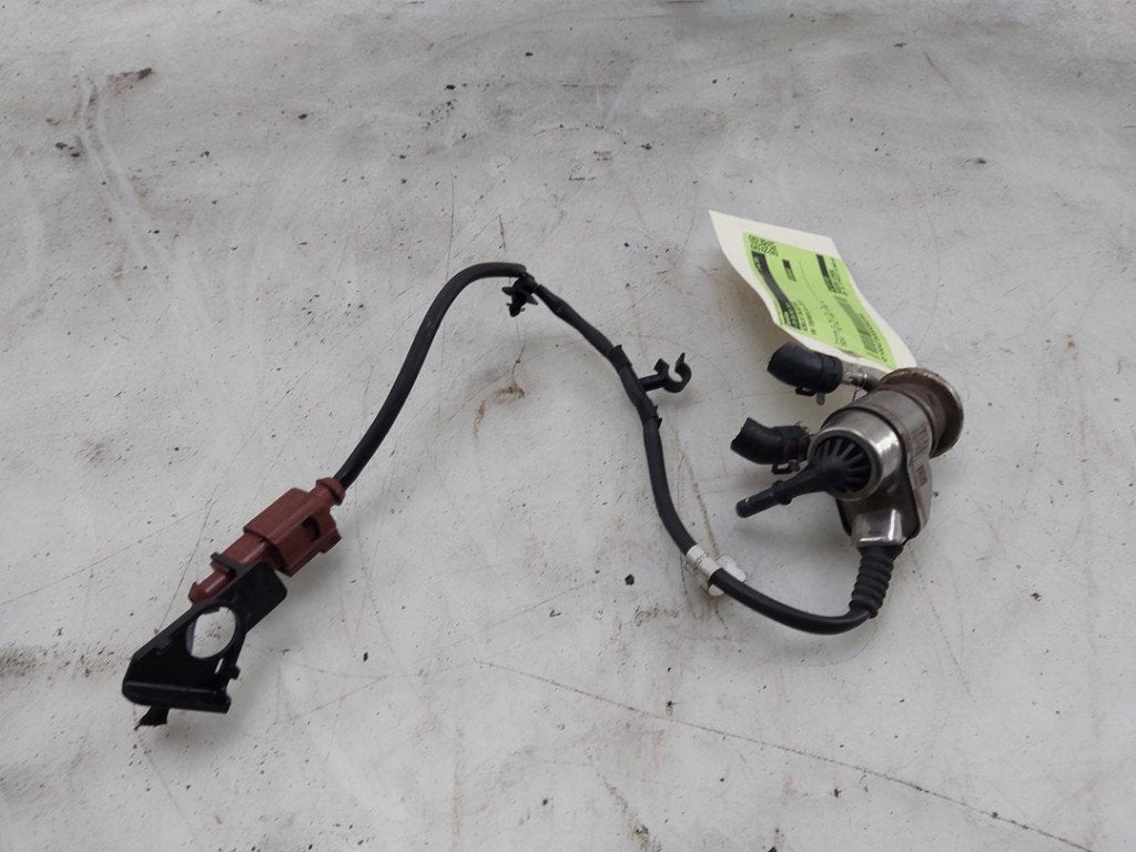 INJECTEUR ADBLUE Volkswagen Touran (5T1) (01-2015/07-2022), Dhr. J. Ham, Volkswagen, Administratie@autoham.nl, Utilisé