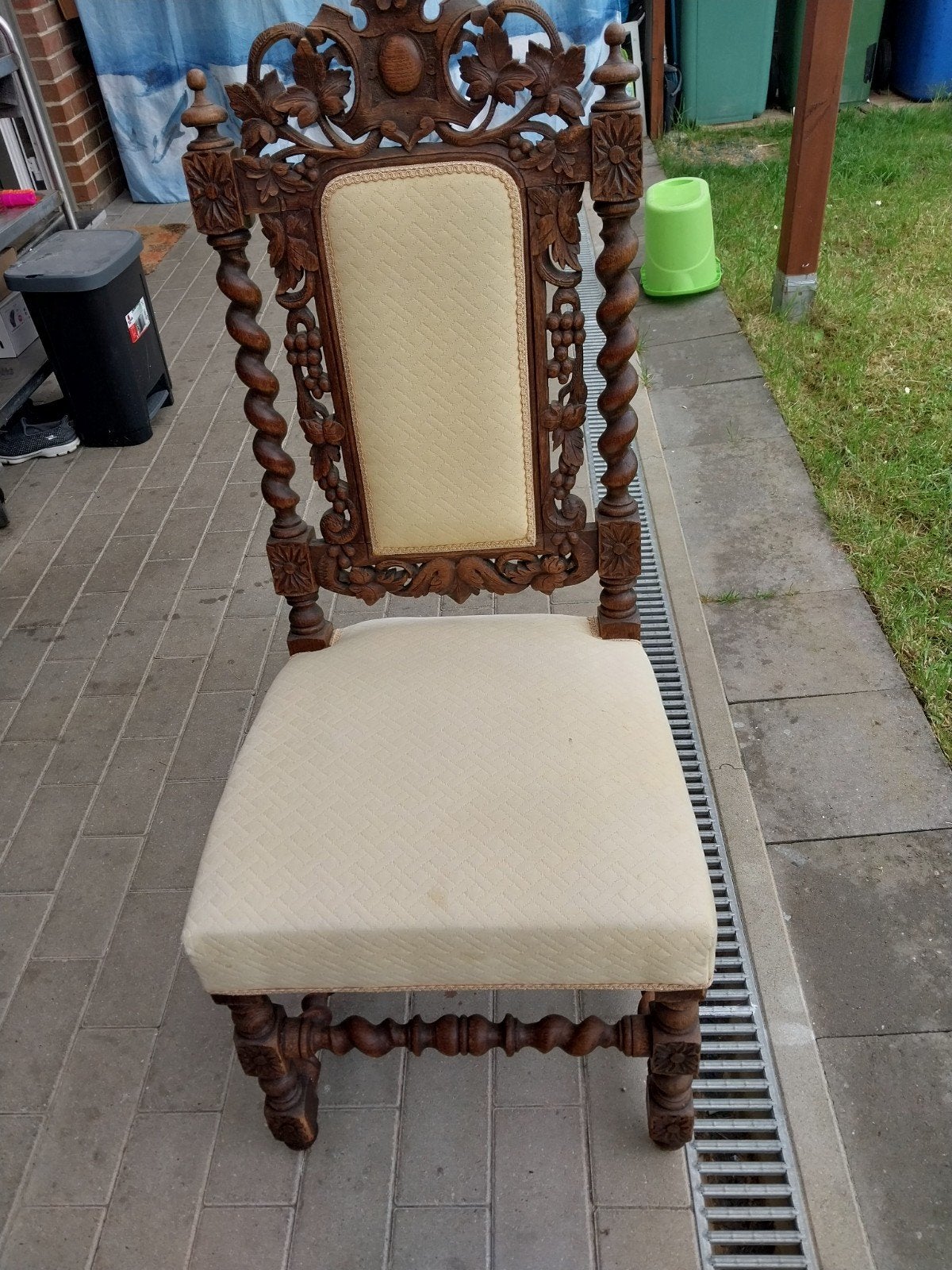 2 antieke stoelen, Ophalen