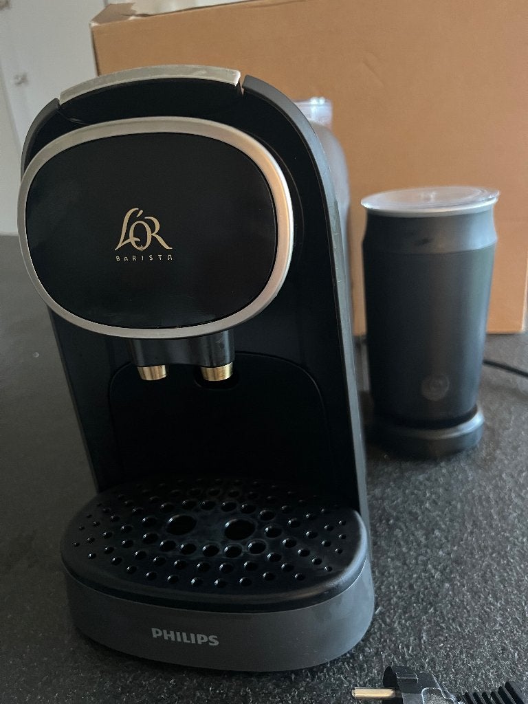 L’or barista, Ophalen, Gebruikt, Koffiemachine, Koffiepads en cups