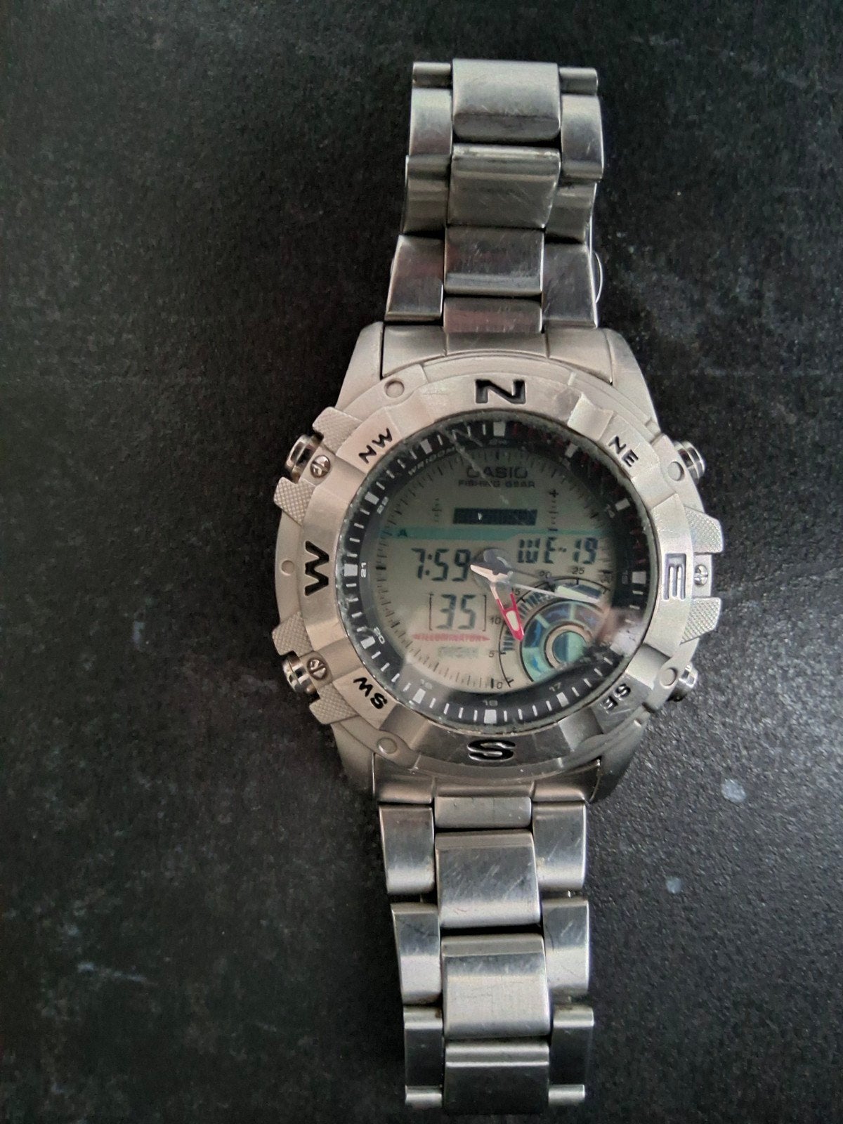 Montre pour équipement de pêche Casio AMW-706, Bijoux, Sacs & Beauté, Montre-bracelet, Casio, Enlèvement ou Envoi, Acier