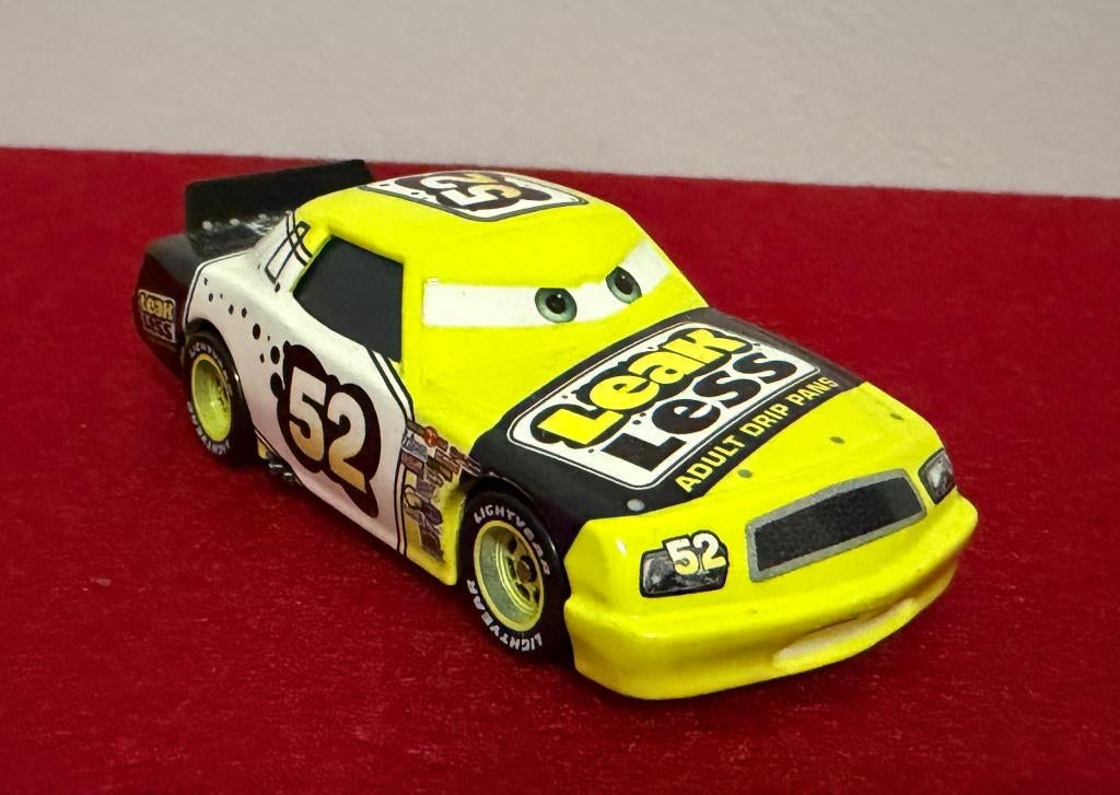 DISNEY CARS Supercharged Leak Less 52 DieCast 1:55, Ophalen of Verzenden, Nieuw, Auto