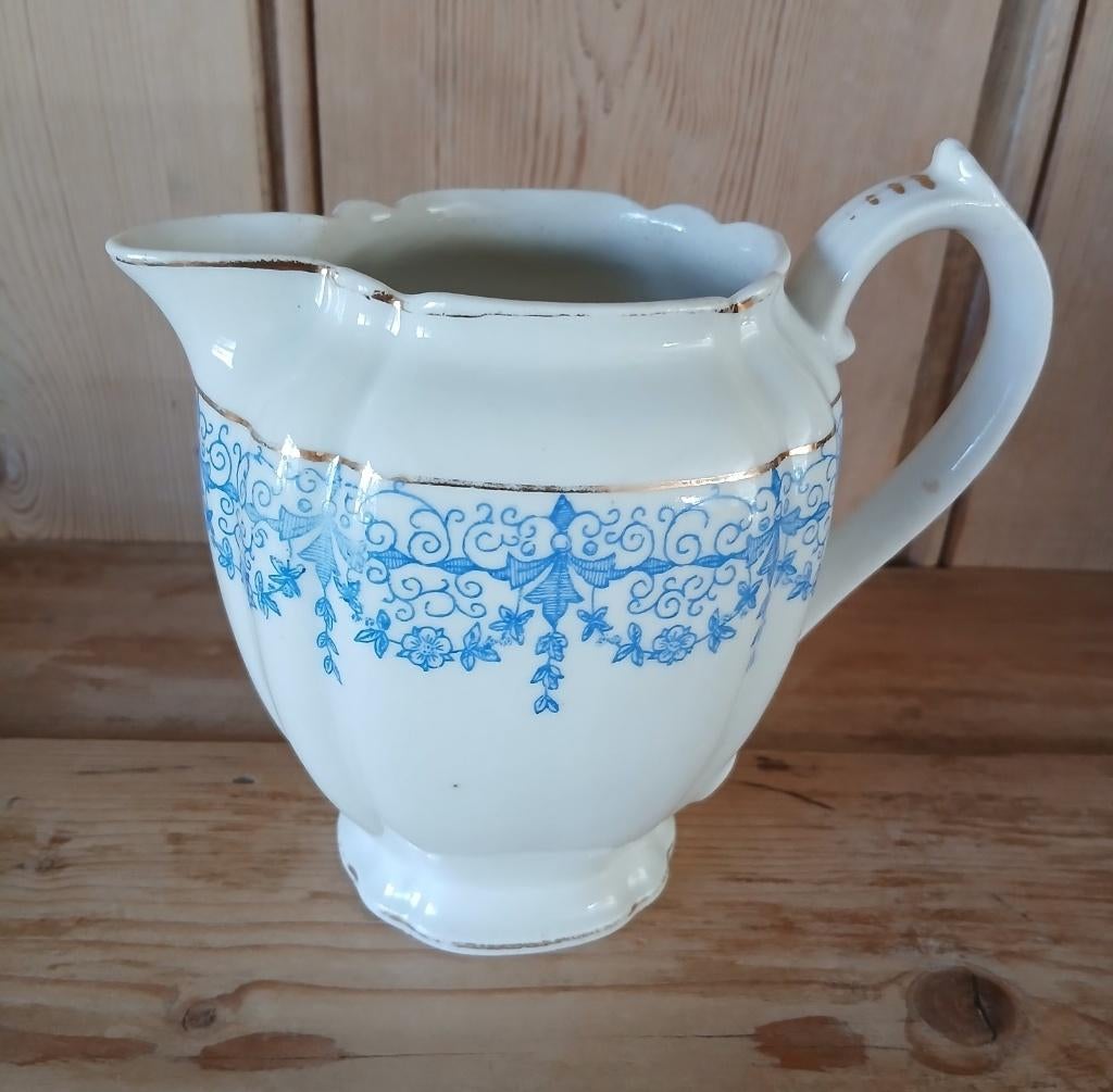 Pot à lait en porcelaine de Baudour, De Fuisseaux (B), Antiek en Kunst, Ophalen