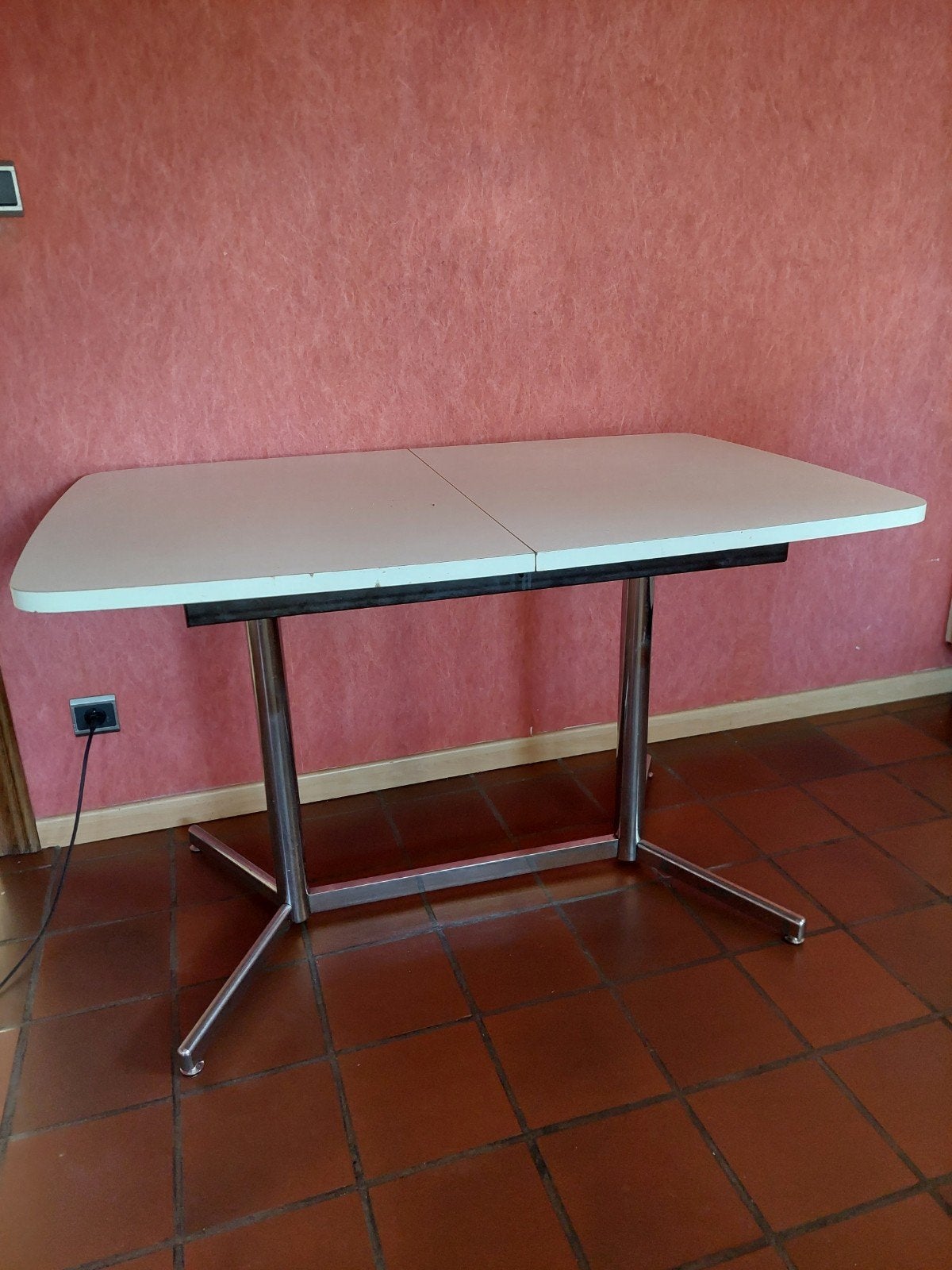 tafel (kan vergroot worden), Huis en Inrichting, Ophalen