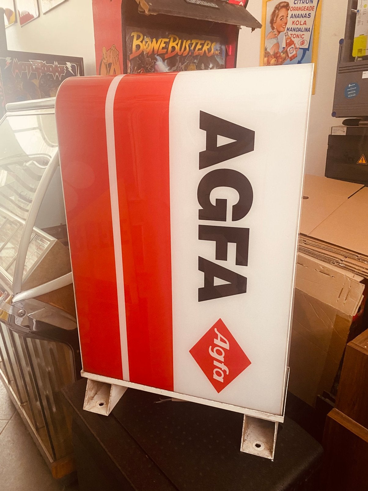 Agfa Lichtreclame, Ophalen, Zo goed als nieuw