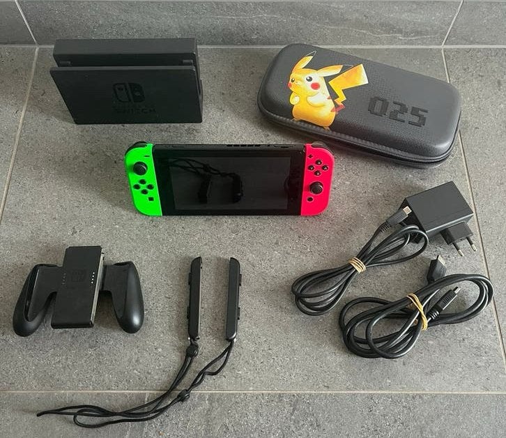 Nintendo switch V2 - compleet, Enlèvement ou Envoi, Comme neuf