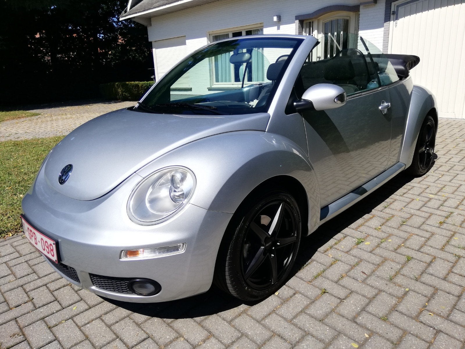 Volkswagen Beetle Cabriolet 1.9TDI Bj 2009, zeer nette auto!, Auto's, Voorwielaandrijving, Stof, Beetle (Kever), Cabriolet