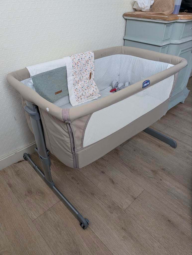 Cosleeper Chicco Next2Me + 2 lakentjes Little Dutch, Ophalen, Zo goed als nieuw, Overige typen