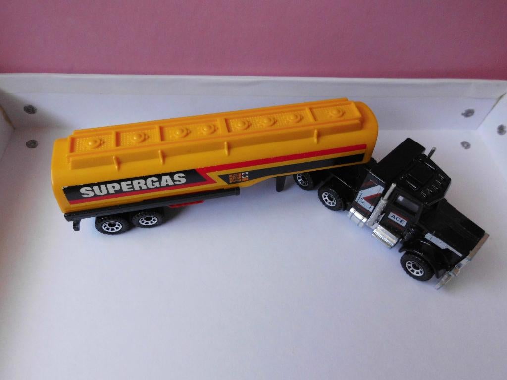 Matchbox Peterbilt - Supergas, Ophalen of Verzenden, Zo goed als nieuw, Auto's