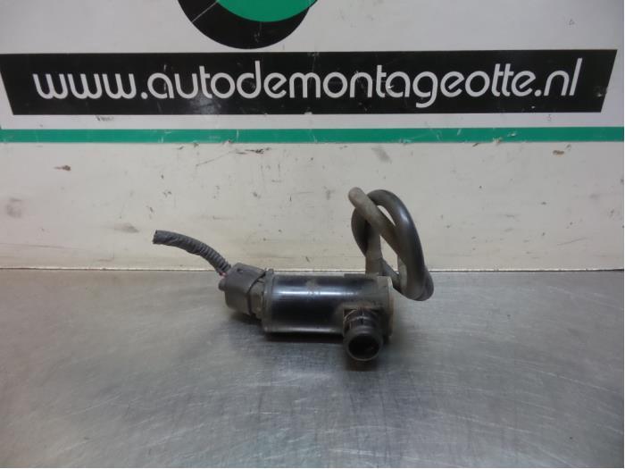 Pompe lave-glace avant d'un Kia Picanto (Picanto 11-), Autos : Pièces & Accessoires, Vitres & Accessoires, Kia, Utilisé, 3 mois de garantie