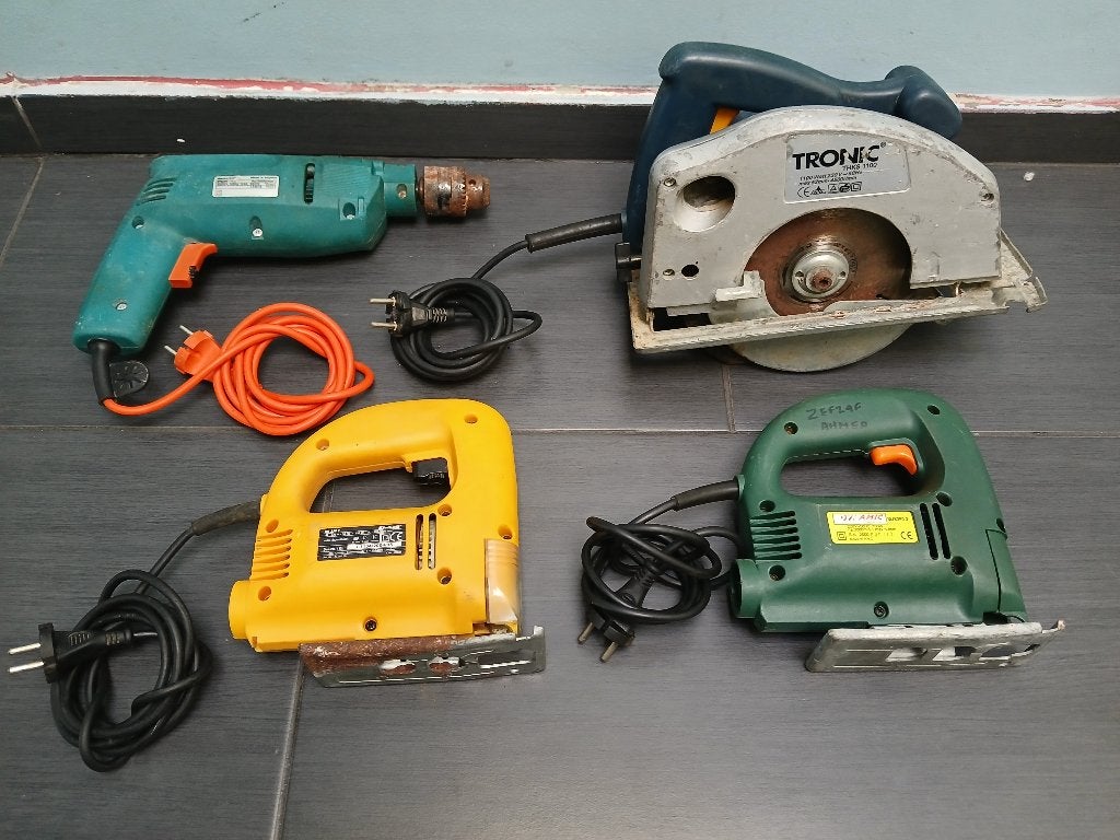lot divers  Outils, Bricolage & Construction, Enlèvement, Utilisé, Autres types, Moins de 500 mm