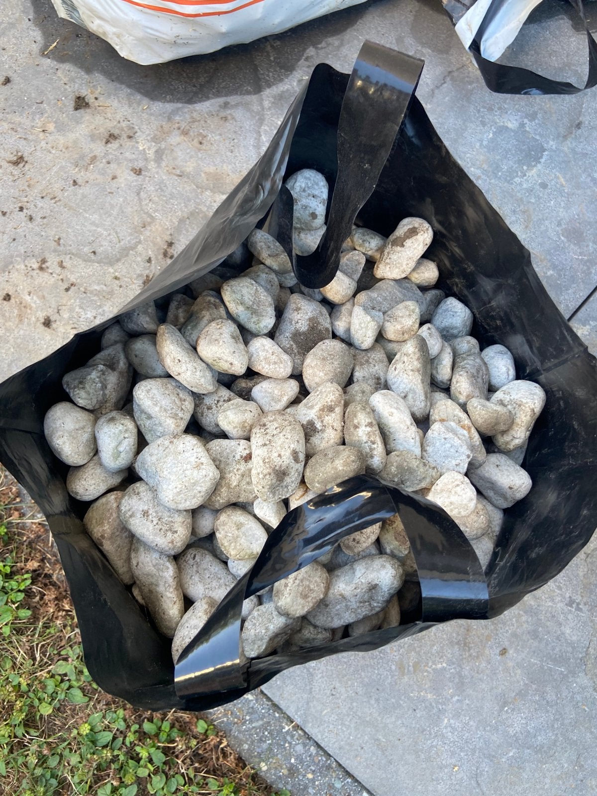 Rochers, Enlèvement, Comme neuf