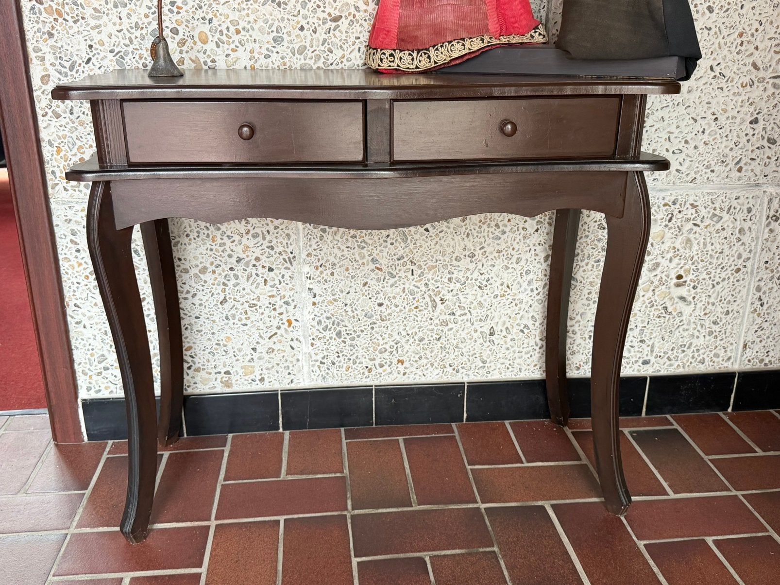 Verhoogde tafel - bijzet, Ophalen, Gebruikt
