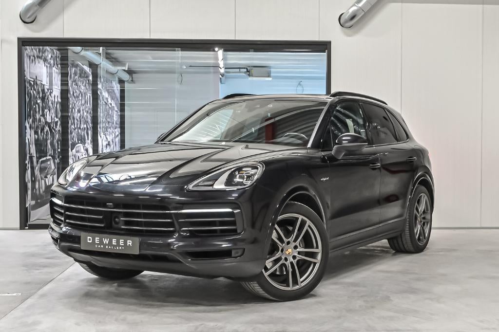 Porsche Cayenne E-Hybrid Platinum, Automaat, Cayenne, 2995 cc, Zwart