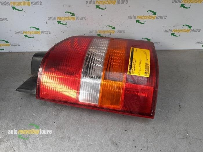 Achterlicht links van een Volkswagen Transporter, Gebruikt, -, Volkswagen, -