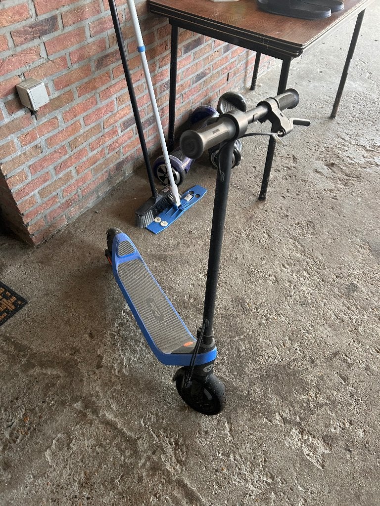 Elektrische kinder step, Fietsen en Brommers, Ophalen, Zo goed als nieuw, Gewone step, Ninebot