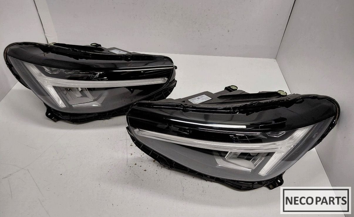 VOLVO XC40 FULL LED FACELIFT KOPLAMPEN LINKS RECHTS, Auto-onderdelen, Gebruikt, -, -, Ophalen of Verzenden
