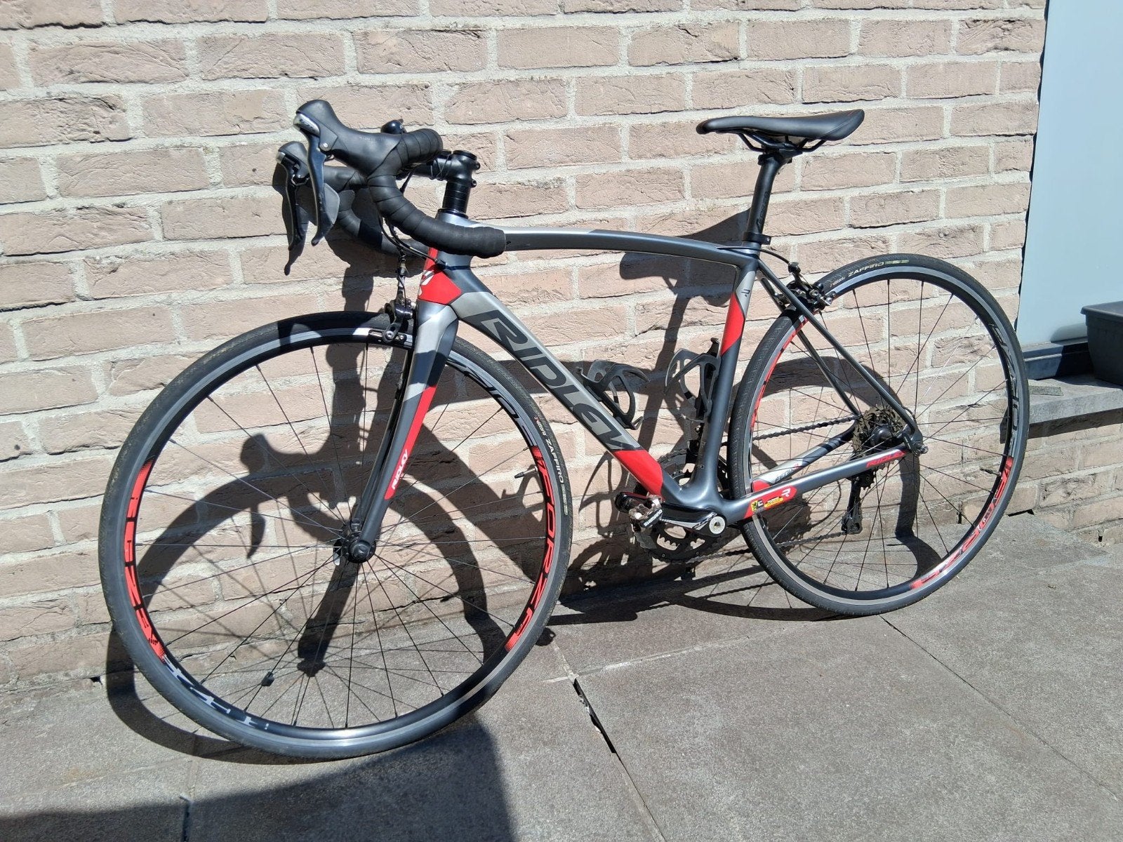 Mooie koersfiets te koop. in prijs verlaagd!!!!, Gebruikt, 10 tot 15 versnellingen, Velgrem, 49 tot 53 cm