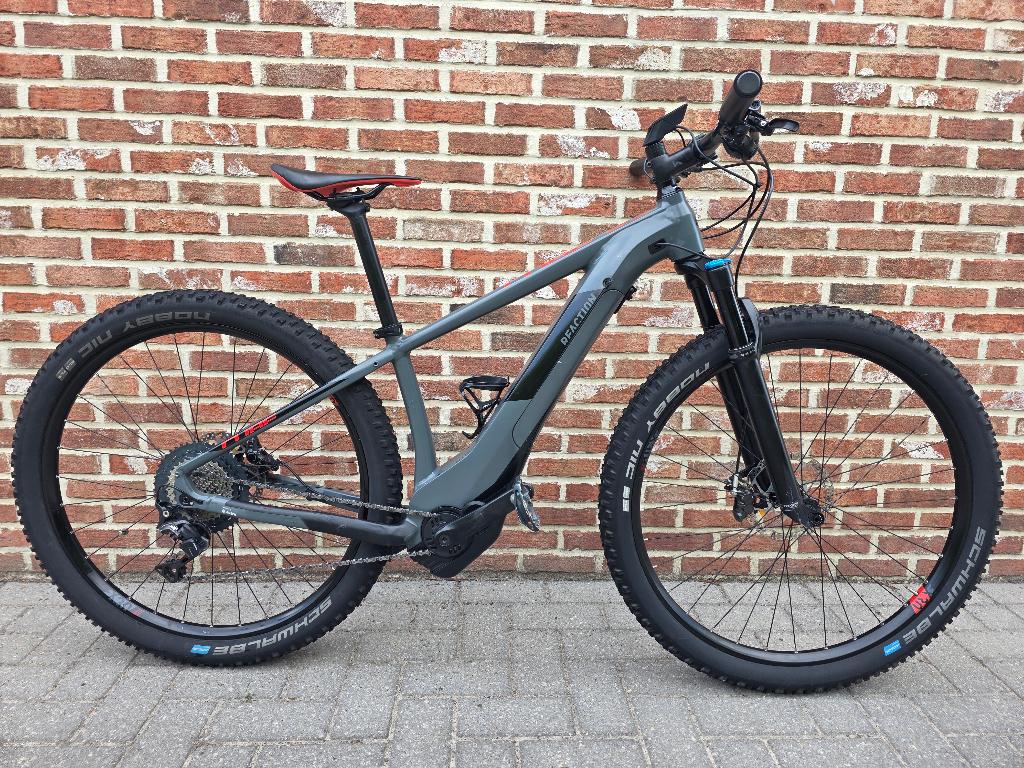 Cube Reaction HPA Hybrid maat Medium full xt, Ophalen, Gebruikt