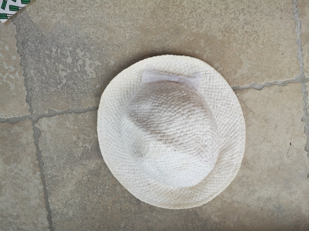 1 euro koopjes: Wit hoedje mt 122 - 128, Kinderen en Baby's, Kinderkleding | Maat 122, Gebruikt, Meisje, H&M, Ophalen of Verzenden