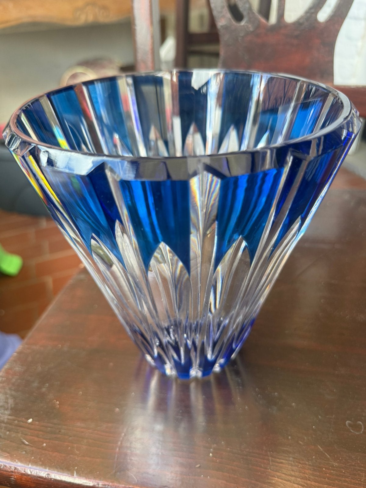 Vase en cristal Val Saint-Lambert, Enlèvement