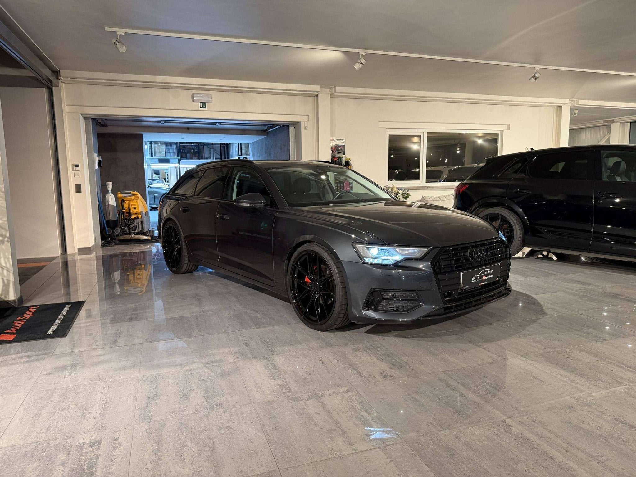 Audi A6 AVANT 40TFSI 204PK * 2X PACK SPORT * FULL BLACK PACK, Gebruikt, Zwart, 4 cilinders, 1984 cc