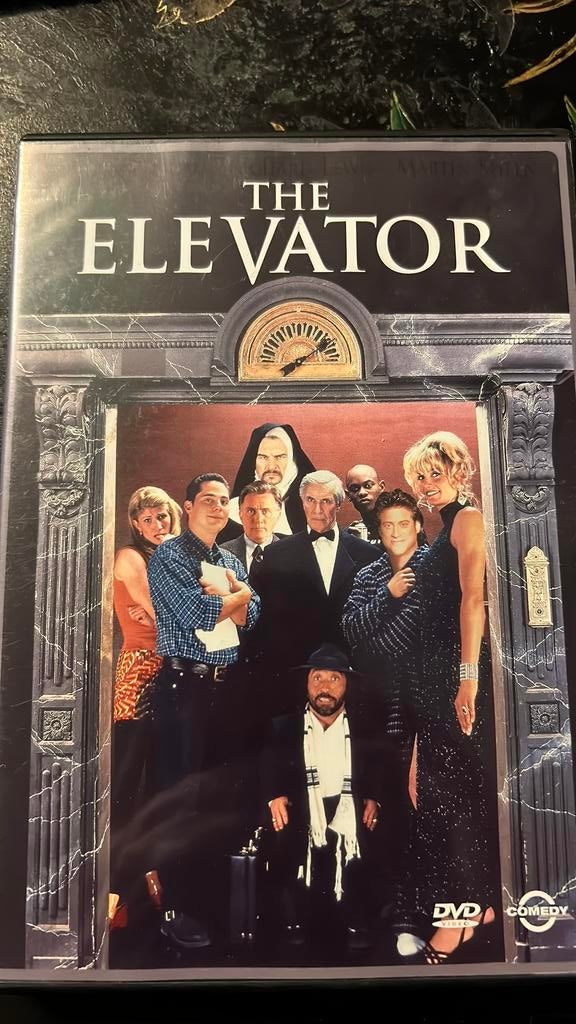 The Elevator, Ophalen of Verzenden, Zo goed als nieuw