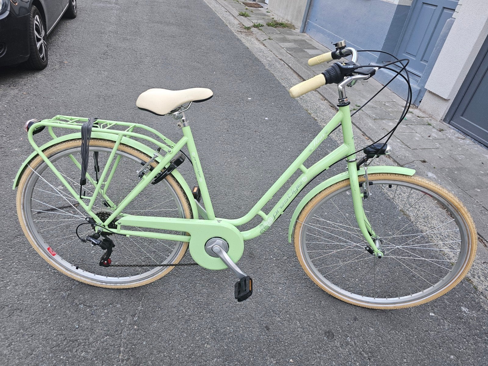 meisjesfiets, Ophalen