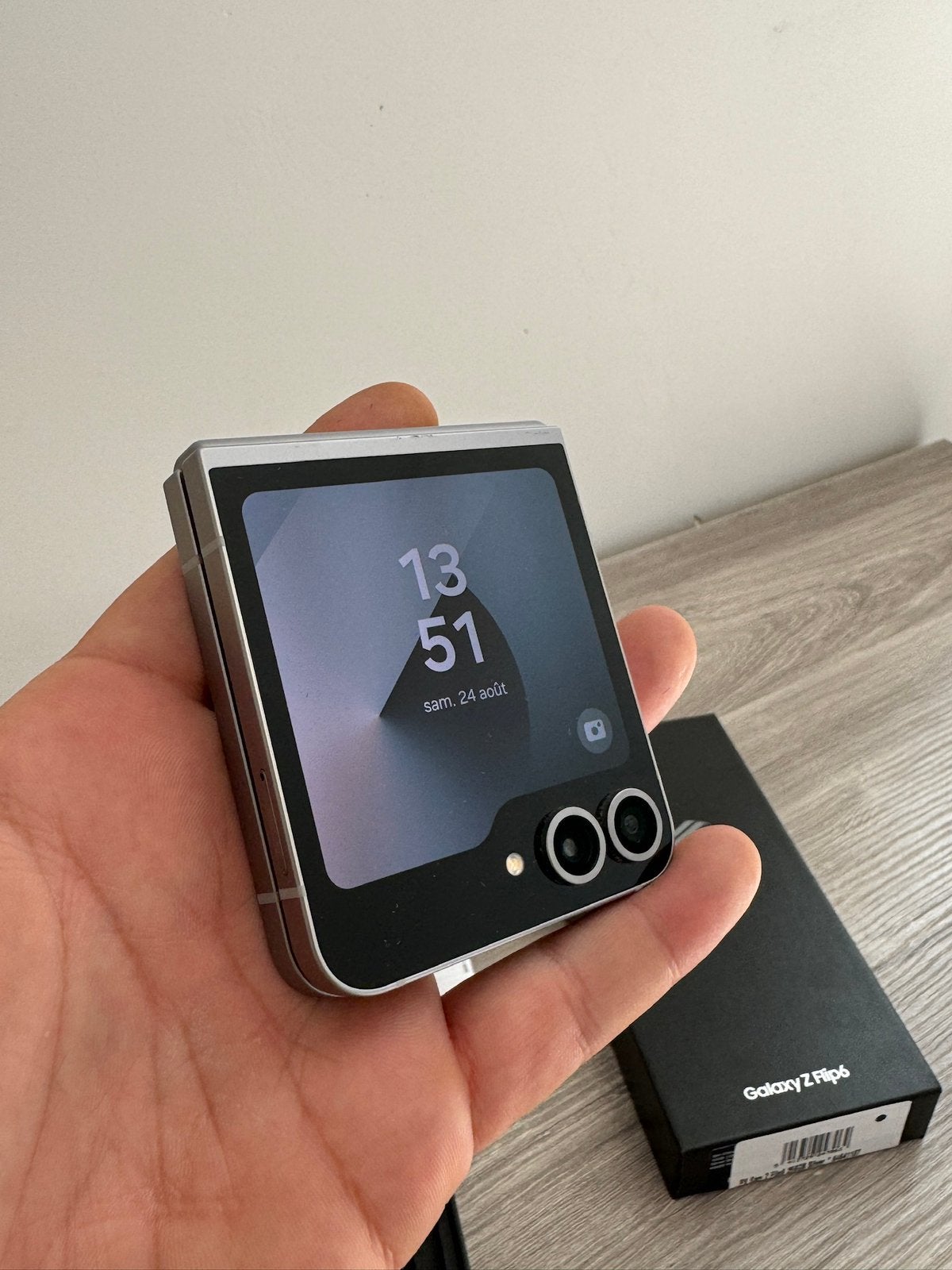 Samsung galaxy Z Flip 6 256gb silver NEUF!! vd/éch, Neuf, Enlèvement, Sans abonnement, Sans simlock