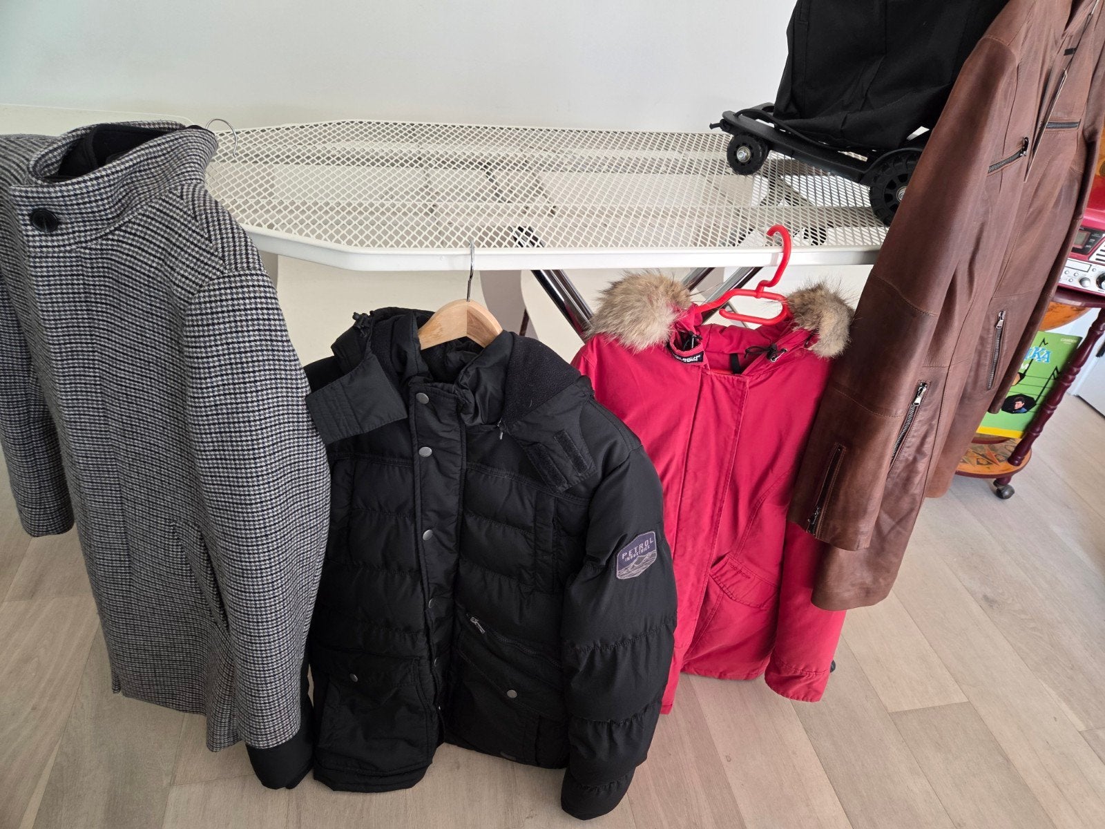 Kies uit 40 euro per jas mannen en vrouwen xl en xxl, Ophalen