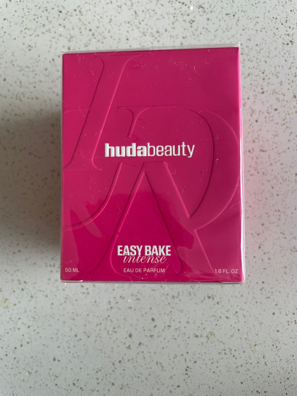 Huda beauty easy bake intense eau de parfum 50ml sealed, Ophalen of Verzenden, Nieuw